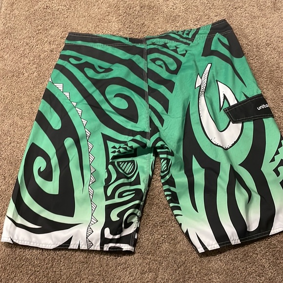 Makau Board Shorts - Picture 2 of 7